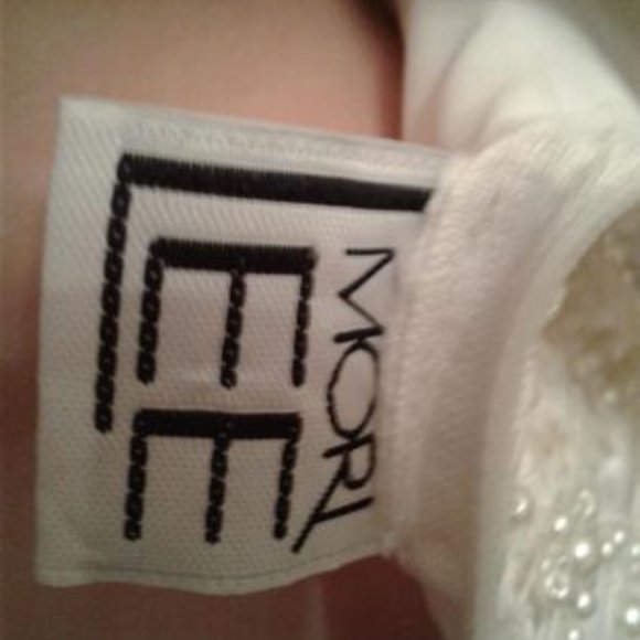 Wedding Dress - Picture 3 of 16